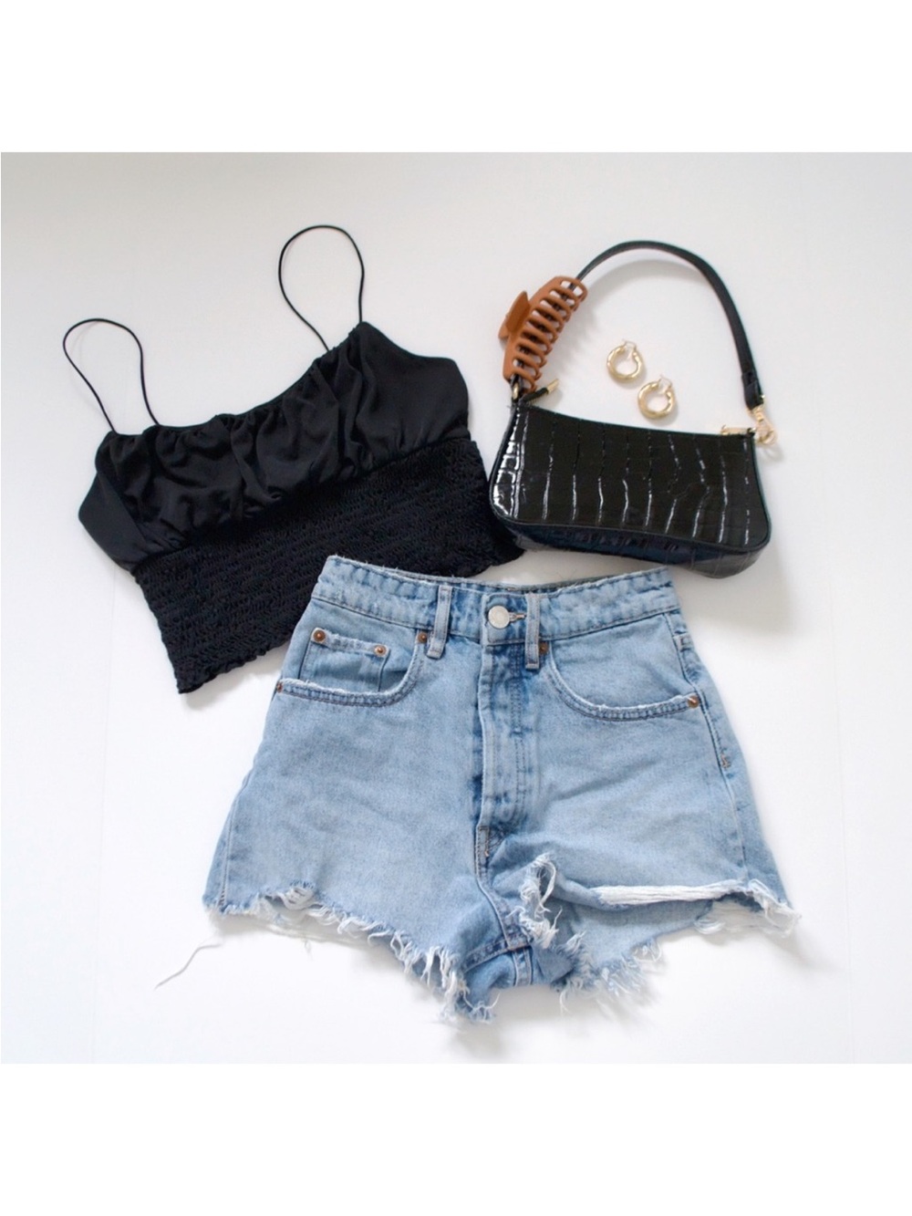 Zara Light Blue Fringe Distressed Denim Booty Shorts Daisy Duke Frayed Cut Off